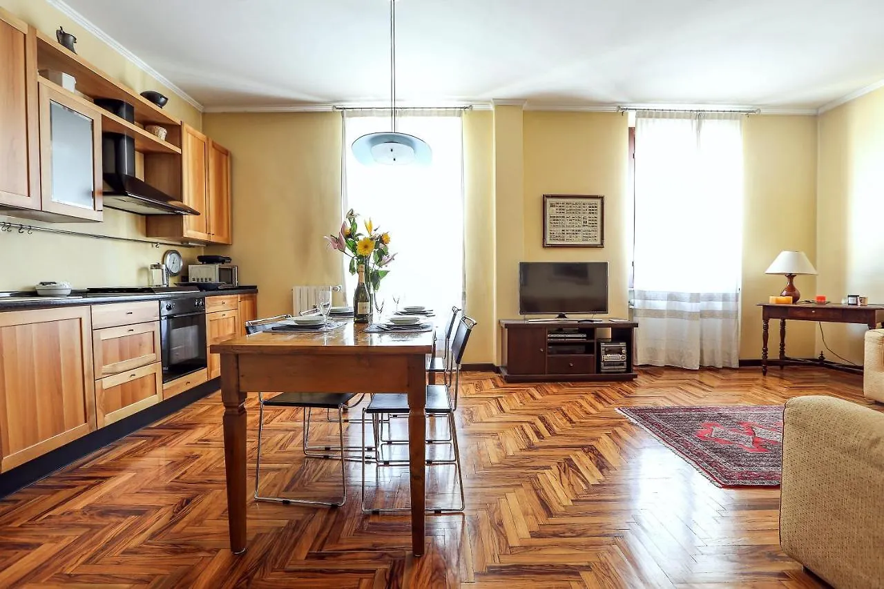 Amendola & Citylife-Portello Flat Milan 0*,  Italy