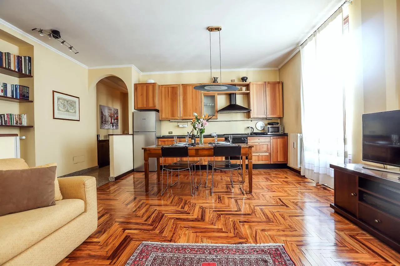 Amendola & Citylife-Portello Flat Milan 0*,