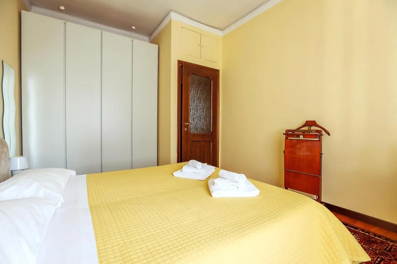 Amendola & Citylife-Portello Flat Milan 0*,  Italy