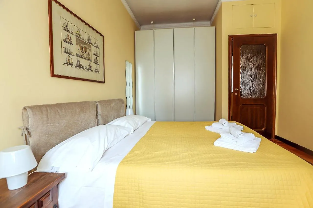 Apartment Amendola & Citylife-Portello Flat Milan